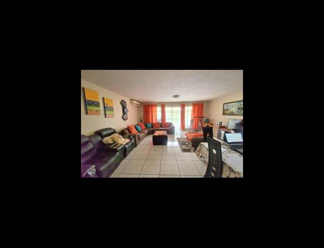 3 BEDROOM DUPLEX SOLD IN MAGALIESKRUIN